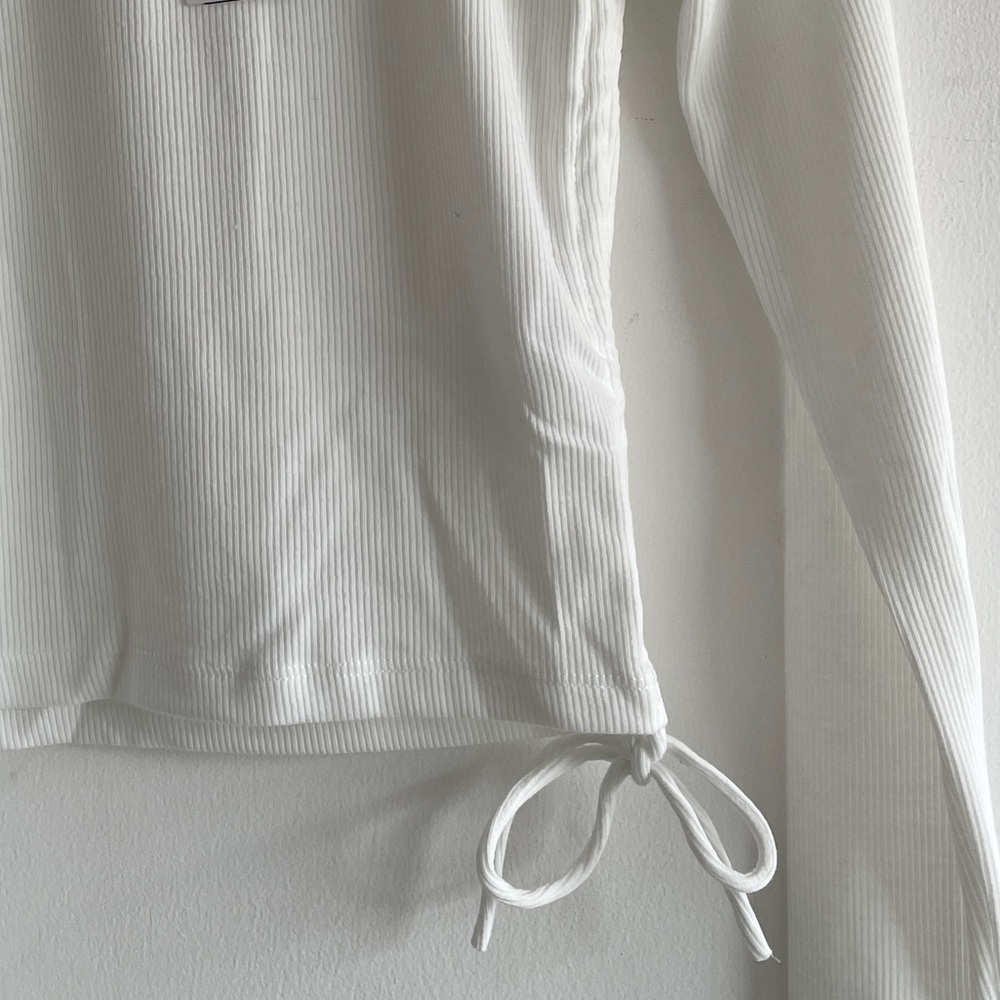 Sold  ZARA RIBBED GATHER DETAIL TOP - Picture 10 of 12